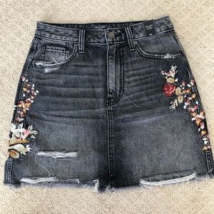 NWT Abercrombie & Fitch mini skirt